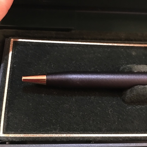 FREE with 300 purchase Cross century class lady - Picture 6 of 8